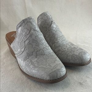 Very G Lace Women’s Mules Size 7
